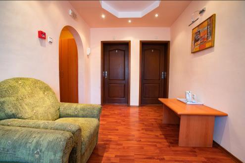 Раѝ Hotel Хисаря Екстериор снимка