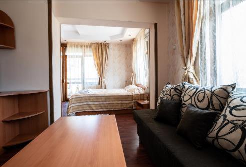 Раѝ Hotel Хисаря Екстериор снимка